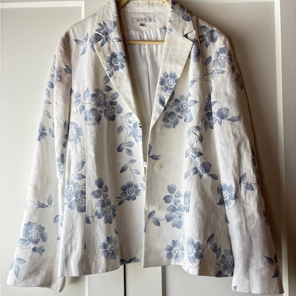 100% Linen Blue and White Floral Blazer - Picture 1 of 7